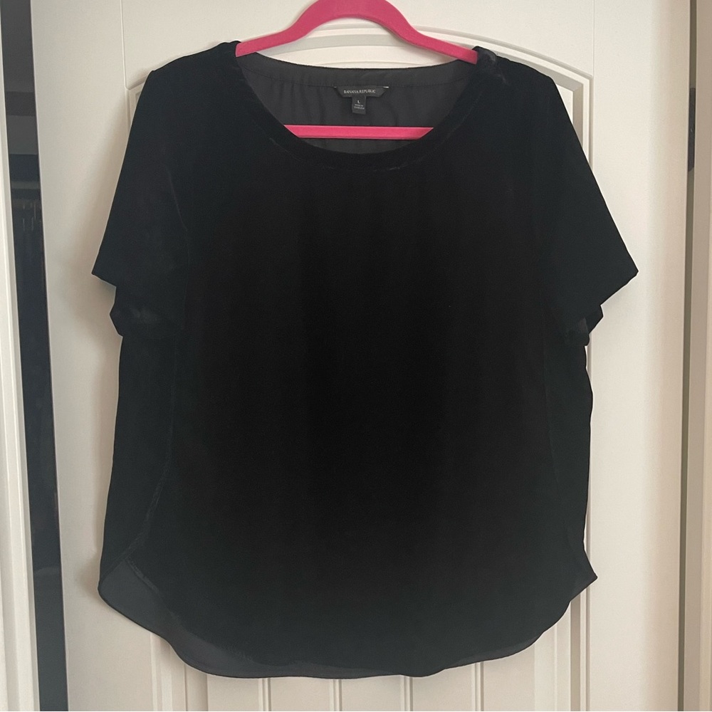 Banana Republic black velvet top